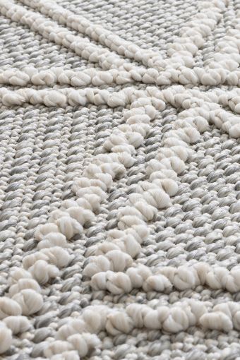 Image for SKU XKZ8683880318940